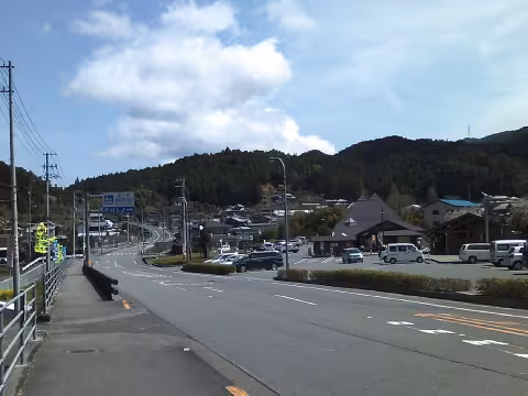 温泉の里神山