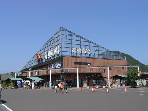 舞鶴港とれとれセンター